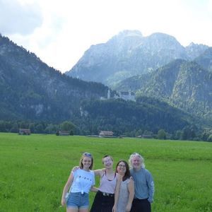 Meet your Posher, Robyn